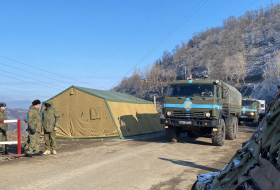 По Лачинской дороге беспрепятственно проехали 5 машин снабжения российских миротворцев