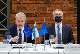 Столтенберг обсудил с главой МИД Финляндии процесс вступления в НАТО