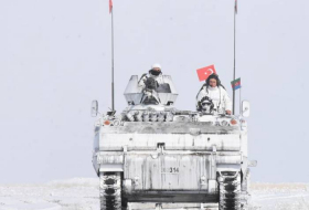 На учениях в Турции азербайджанские танки совершили маневры 