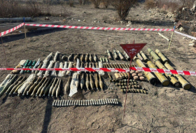 В Губадлы обнаружены брошенные армянами оружие и боеприпасы