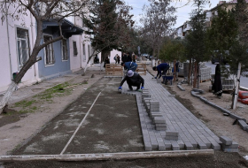 На улице Полада Гашимова в Сумгайыте ведутся ремонтные работы