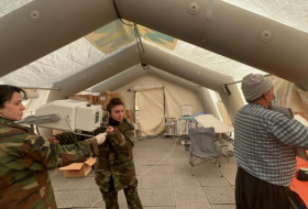 Свыше 500 пострадавших получили помощь в азербайджанском полевом госпитале в Турции