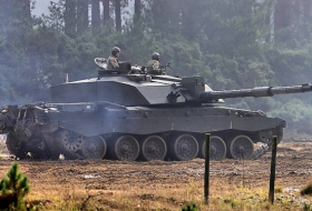Украинские танкисты завершили обучение управлению Challenger 2 в Великобритании