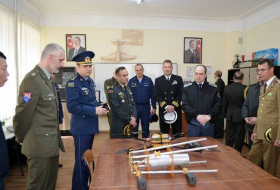 Военные атташе посетили Военный институт имени Гейдара Алиева
