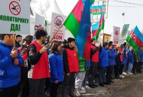 На Лачинской дороге активисты призывают мировую общественность отреагировать на экотеррор 
