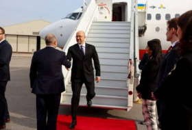 Премьер-министр Украины прибыл в Канаду