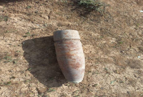 В Сумгайыте обнаружены снаряд и обломки авиабомбы