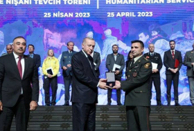 Президент Турции наградил азербайджанского военнослужащего 