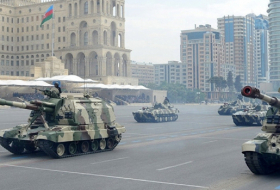 Азербайджан увеличивает расходы на оборону и безопасность