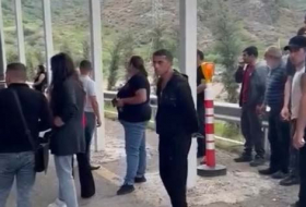 Через ППП «Лачин» не пропустили армянского военнослужащего, направлявшегося из Армении в Ханкенди - Видео