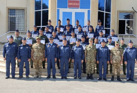 В ВВС Азербайджана состоялась церемония выпуска офицерского курса