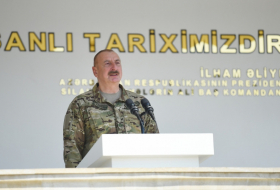 Президент Ильхам Алиев: Великому лидеру принадлежит особая роль в формировании Азербайджанской армии