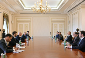 Президент Азербайджана принял министра обороны Израиля