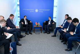 Джейхун Байрамов встретился с министром иностранных дел Беларуси