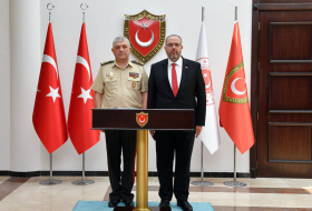 Руководство Национального университета обороны находится с визитом в Турции