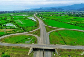 Завершается строительство новой автомагистрали от Баку до иранской границы
