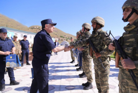 Генпрокурор посетил Кяльбаджар и Лачин, встретился с военнослужащими - Фото