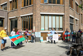 Азербайджанская община провела в Лондоне акцию протеста перед офисом Amnesty International