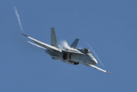 В Калифорнии разбился истребитель F-18