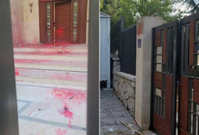 Армянские террористы напали на посольство Азербайджана в Бейруте - Видео