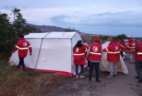 Сотрудники Азербайджанского общества Красного Полумесяца переночуют в палатках на дороге Агдам-Ханкенди