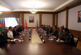 Министр обороны Азербайджана встретился с начальником Генштаба ВС Турции