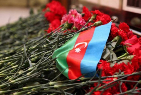 В Баку проходит церемония прощания с сержантом полиции, погибшим при подрыве на мине в Ходжавенде