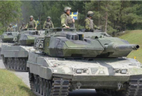 Швеция доставила в Украину 10 танков Strv 122