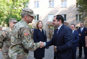 Глава Минобороны Армении и посол США понаблюдали за армяно-американскими учениями