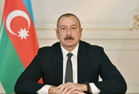 Президент Азербайджана поздравил узбекского коллегу