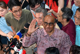 Экс-заместитель премьера Сингапура победил на выборах президента