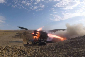 Минобороны: Позиции Aзербайджанской армии подвергаются интенсивному обстрелу