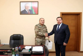 Министр обороны Таджикистана посетил в Азербайджане воинскую часть