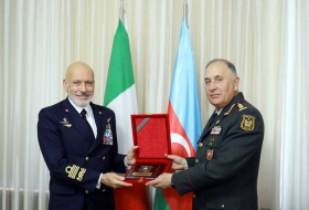 Обсуждены перспективы военного сотрудничества между Азербайджаном и Италией - Видео