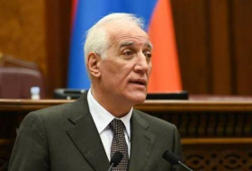 Президент Армении отбыл в Брюссель