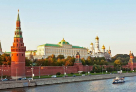 Кремль прокомментировал визит Макрона в Казахстан