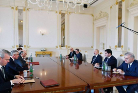 Президент Азербайджана принял госминистра Великобритании - Обновлено