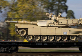 США поставили Польше крупную партию установок HIMARS и танков ABRAMS