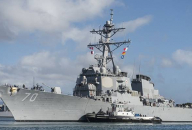 Китай вытеснил эсминец США из территориальных вод КНР