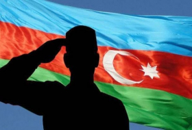 В Азербайджане прапорщикам и мичманам с полным средним образованием будет присвоено воинское звание «младший лейтенант»