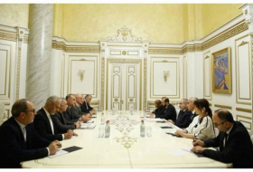 Премьер Армении принял главу МИД Ирана