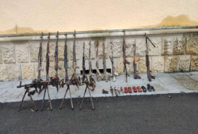 На освобожденной территории Физулинского района найдены оружие и боеприпасы 