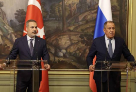 Главы МИД Турции и РФ обсудили урегулирование между Баку и Ереваном