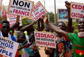 Африканские колонии выходят из-под влияния Франции