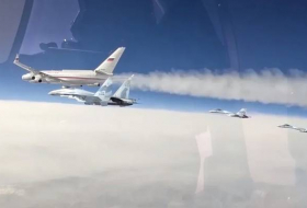 Почему самолет Путина сопровождают Су-35С?