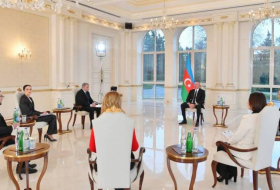 Президент Ильхам Алиев дал интервью местным телеканалам - Обновлено