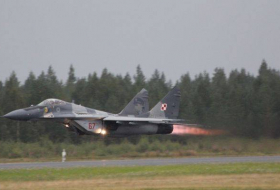 Польша подняла в небо военные самолеты