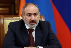 Пашинян обсудил с сотрудниками МИД Армении мирный процесс с Азербайджаном