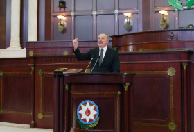 Президент: Сегодня азербайджанский народ сплотился как единый кулак, это единство должно быть вечным