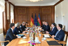 Глава МИД Азербайджана встретился с госсекретарем Германии